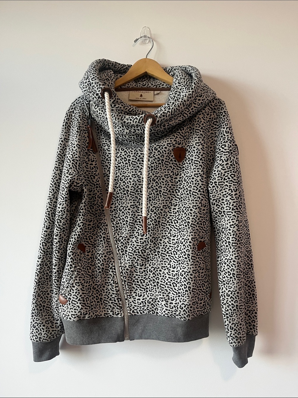 Wanakome Grey Leopard-Print Hooded Sweater